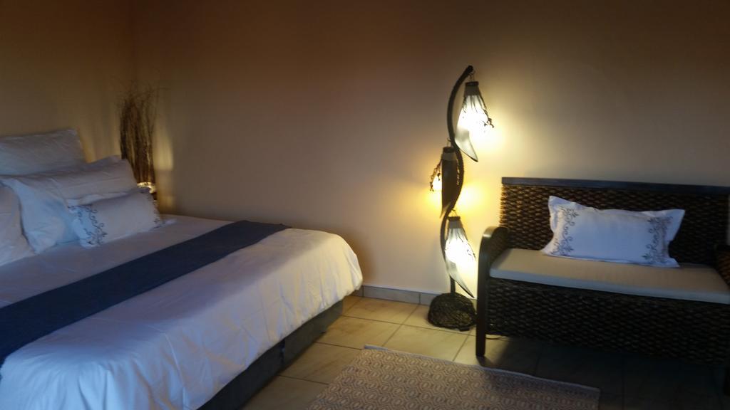 African Phoenix Guest Lodge 요하네스버그 외부 사진